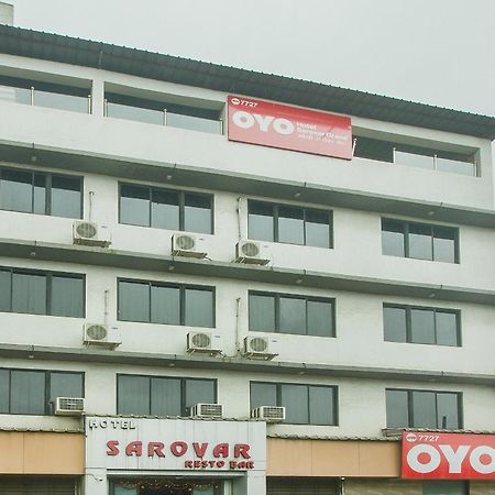 Oyo Hotel Sarovar Grand Kalamboli Bagian luar foto