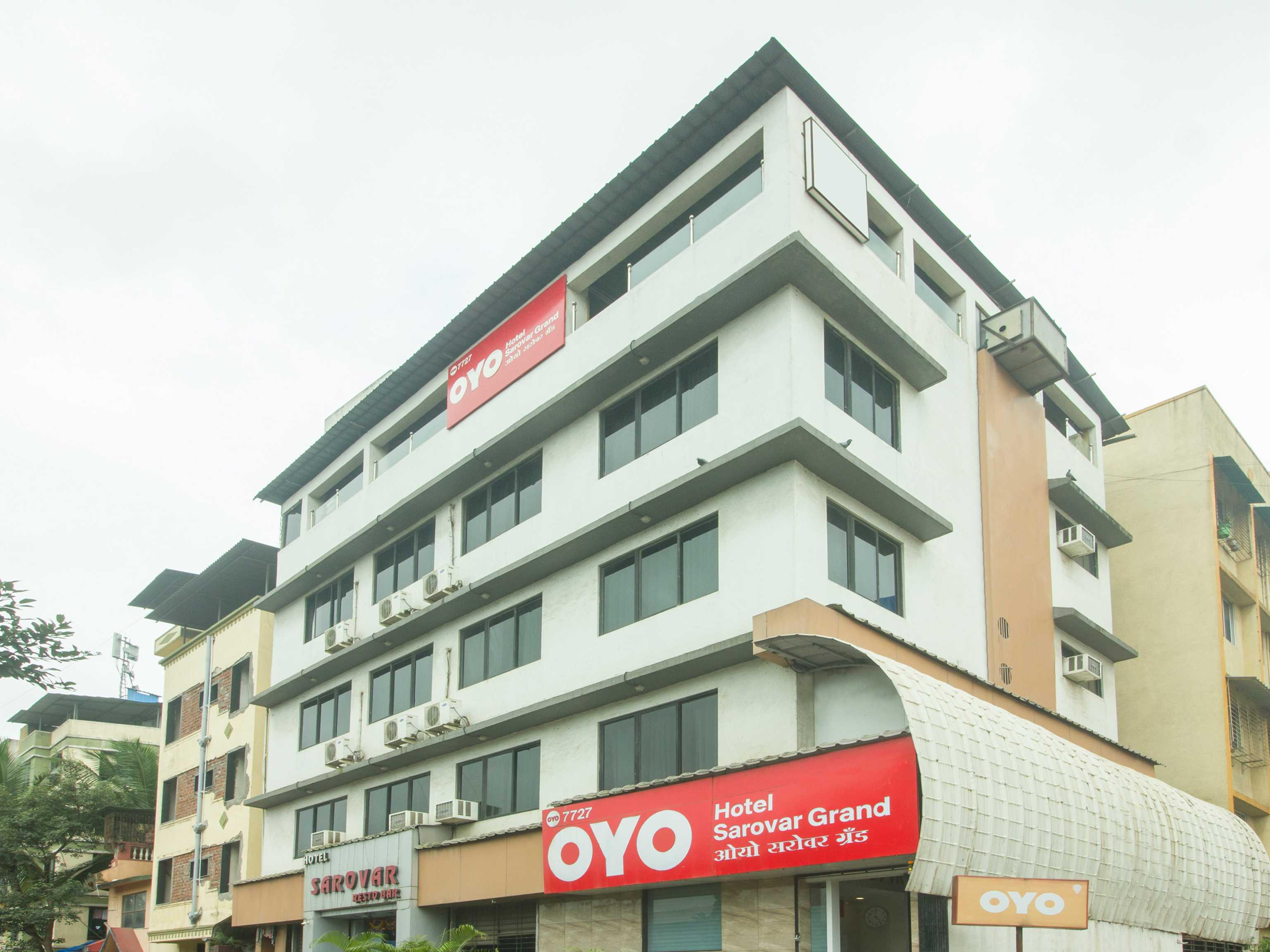 Oyo Hotel Sarovar Grand Kalamboli Bagian luar foto