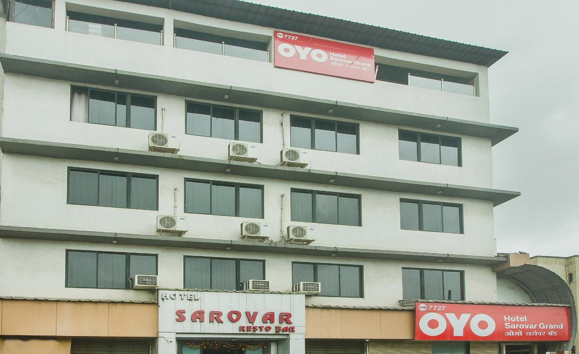 Oyo Hotel Sarovar Grand Kalamboli Bagian luar foto