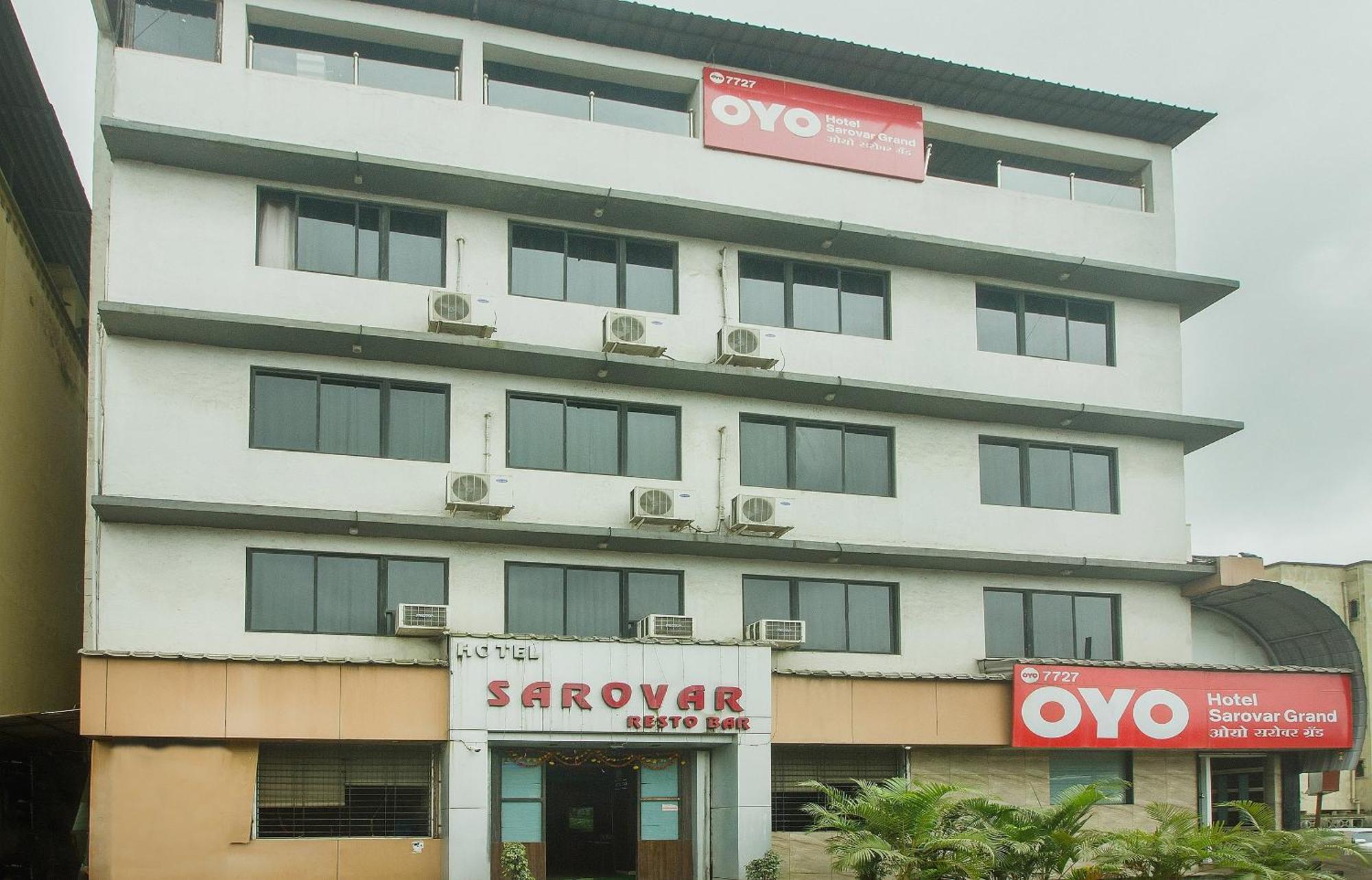 Oyo Hotel Sarovar Grand Kalamboli Bagian luar foto
